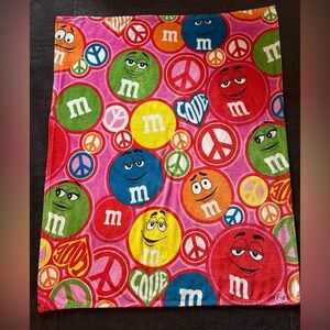3/$30✨☮️Groovy M&M'S World Large Cozy Fleece Blanket💟 2013